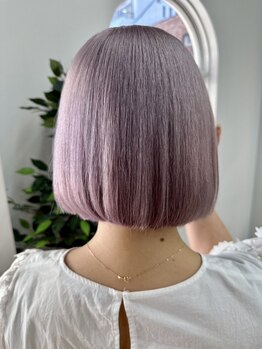 ネイビー(Navy)の写真/話題のエフェクトブリーチで毛髪体力を残しながらどんどん綺麗に！デザインの枠を広げます☆