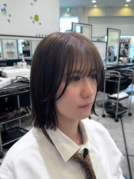 アパカバール 鳳店(Apa kabar) オリーブカラー