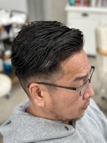 レヴィア(REVIA)&nbsp;メンズカット眉毛カットフェードカット