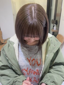 カリシア(CARICIA) 透明感グレージュカラー