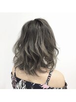 ファムヘア(fam.hair) ルーツカラー