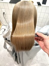美しさを引き出すこだわりのカラー＆ヘアケア