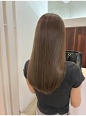ヘーゼルベージュ×ストレートロング