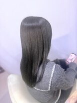 ヘアメイクアン(Hair Make Une)&nbsp;暗髪でも透明感♪大人可愛いアッシュグレージュカラー◎