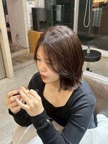アルウ(Aru)&nbsp;透明感とツヤ感たっぷりオリーブブラウン