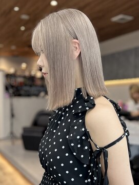 Giselle 栄/矢場町 【ジゼル】【８月上旬NEW OPEN（予定）】 ☆玉腰☆ミルクティベージュ【名古屋/栄/ブリーチ/ハイトーン】