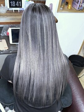 ブレイズヘアー(BLAZEhair) 【コントラストデザイン】ホワイトバレイヤージュ×ブリーチ２回