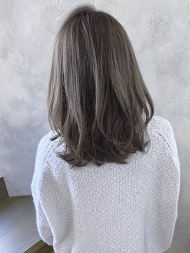 ローラン(ROULAND) 【ROULAND石川】色濃く透けるアッシュグレー