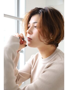 エクリ 麻布十番(equri) 小顔ショートボブ