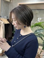 ウーフ(U-fu) ハンサムショート/大人ショート/くびれショート/オリーブカラー