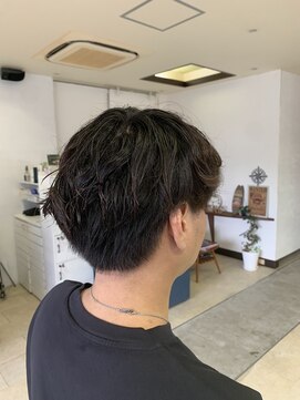 エミタス ヘア リゾート(EMITAS Hair Resort) ツーブロック/メンズパーマ