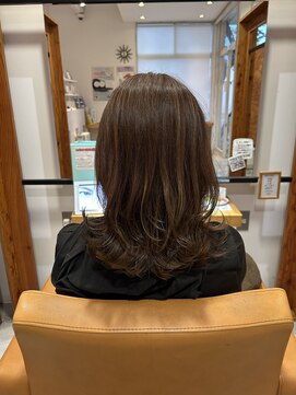 アドラーブル 松崎店(adorable) 【くびれミディ】【ハイライトカラー】【白髪ぼかし】