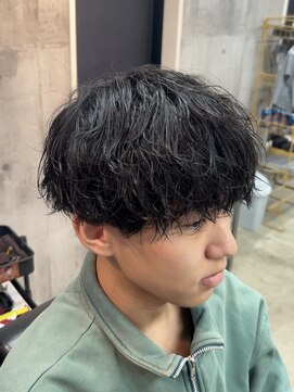 メイン(MENIN) 【Insta@hi_de0205】緩めパーマスタイル[相模大野/町田/眉毛]