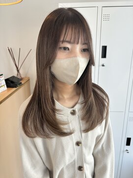 ユニカ 宇都宮(yunica) ナチュラルレイヤーカット　ロング　ベージュ