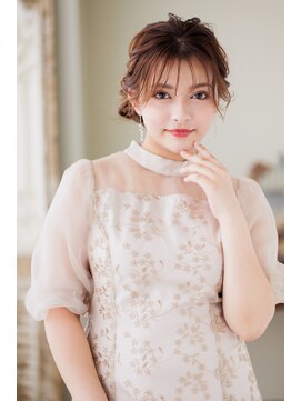 ヘアメイクサロン シャルメ(Hair Make Salon CHARMER) サイドシニヨン