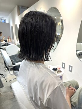 サンク(SANC) 切りっぱなしボブ