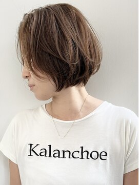 オーソ(AUTHO) ショートボブ/ウエットヘア/デザインカラー/白髪/髪質改善/b