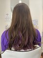 カラーズアンドロッソ(Colors&Rosso) インナーカラーパープルに仕事中は結んで隠せます