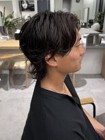 トリッカ シブヤ(TRICCA SHIBUYA)&nbsp;メンズカットパーマニュアンスウルフ毛流れフェザーサーフカール