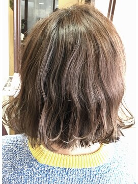 キー(kｅｙ) ダークベージュ