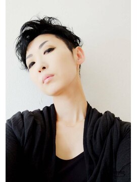 スナージーヘアーメイクス(SNAZZY HAIR MAKES) ハンサムショート