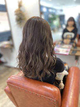ヴェルム ヘア デザイン(Velum.HAIR DESIGN) スモーキーベージュカラー