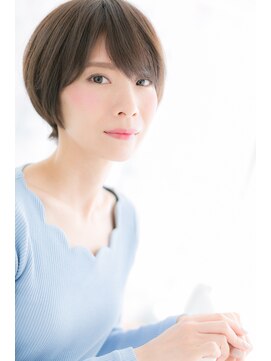 ミック 日暮里店(miq) グレイアッシュノームコア前下がり小顔クールショートb1