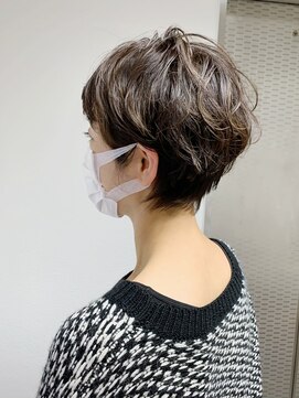 ラトリエコンタン(L´atelier Content) 【LatelierContent yumi】40代50代60代のカッコ可愛いショート