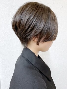 ニット 銀座(knit) 《knit銀座》大人黒髪20代30代40代ハンサムショート丸み前下がり