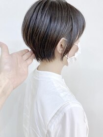 モリオ フロム ロンドン 成増店 【morio成増/ムラマツ】アッシュ耳かけショートボブ大人かわいい