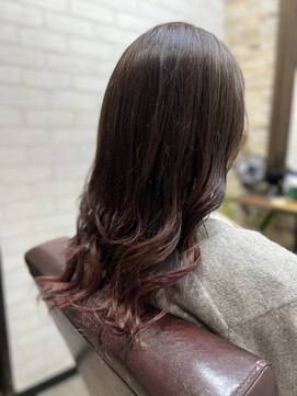アトリエナガノ(atelier nagano) ニュアンスカラー/センターパート/ツヤ髪スタイル/ブルージュ