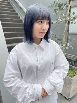 デイジー(Daisy) 天神/大名/ハイトーンボブ/ブルー/ブリーチカラー