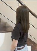 オリーブグレージュ