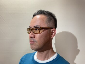 ビューティーサロン ポネルの写真/【理容室/バーバー】ビジネスマンに合わせた豊富なメニューの取り揃え◎シェービングや眉,髭のお手入れも♪