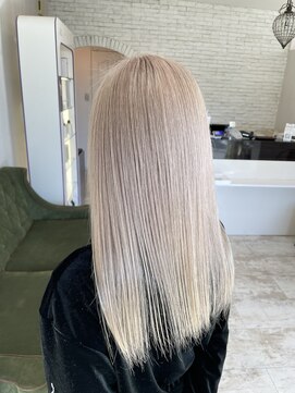 ソル(SOL) エフェクトブリーチで作る!ペールホワイト