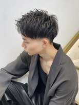 トルネード(TORNADO)&nbsp;スーツ短髪ツーブロック束感モテる黒髪フェザーパーマt516