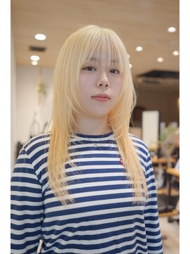 ミューズ バイ ケンジ(MUSE by KENJE) ハイトーン/抜きっぱなし/レイヤーカット/ケアブリーチ