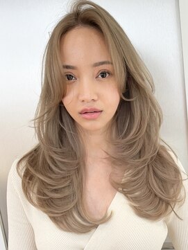 ヨロ 渋谷(YOLO) 韓国ヘアーハッシュカットレイヤーカットハイライトカラー