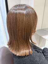 アンベリールフルー(EMBELLIR fleur)&nbsp;ミルクティーブラウン×タッセルボブ　　切りっぱなしボブ