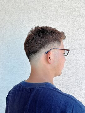 アイルヴィラ(air vila) フェードカット