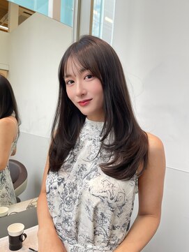 ミディアムレイヤーカットオリーブグレージュ韓国