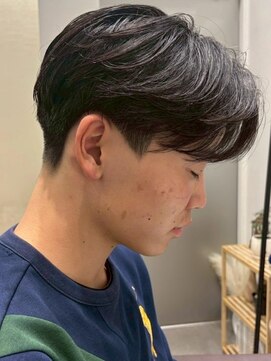 カルム(kalm) メンズセンターパートウルフセンターパートニュアンスパーマ襟足