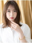 グレーブラウン小顔くびれミディアムウルフカットX大宮30代40代