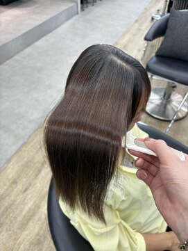 ロンドシエル 横浜(Lond ciel) オリーブグレー/韓国風巻き/レイヤーカット/髪質改善/縮毛矯正