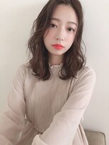 チョビー 銀座(chobii)&nbsp;グレージュ ゆるふわデジタルパーマ 鎖骨 レイヤー 高柳