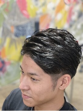 ザデイ カットアンドカルチャーショップ(THE DAY CUT&CULTURE SHOP) ツーブロック七三パーマ【メンズカット/フェード/パーマ】