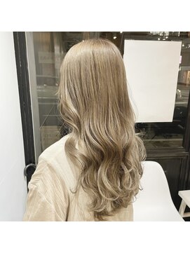 ロメオ 京橋(ROMEO) ベージュカラー