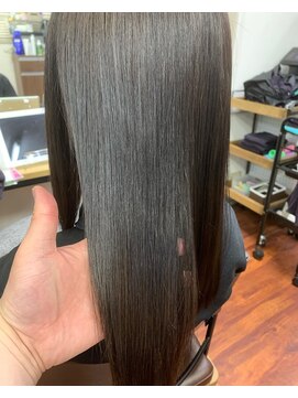 リアナ(RIANA) ウルトワ×カラー