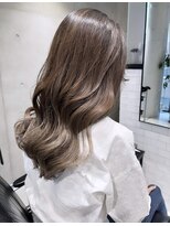 アルテ(ARTE)&nbsp;【ARTE表参道/青山】小顔レイヤー×ミルクティーグレージュ