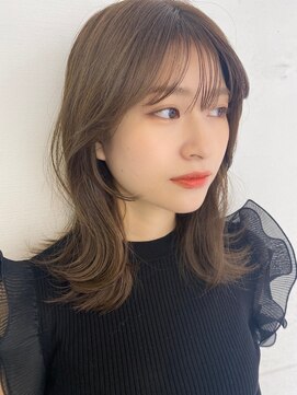 エマ ギンザ(EMMA GINZA) くびれミディアムヘア♪ シナモンベージュ